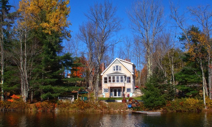 Orrington Casa | 1300 pies cuadrados ♦ Kings Mountain Cottage ♦ Ubicación perfecta