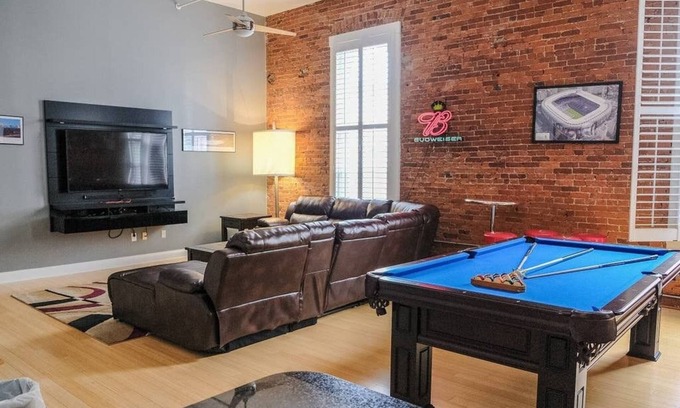 Wholesale District Apartamento | 1800 Sq Ft Loft Downtown Near Convention Center