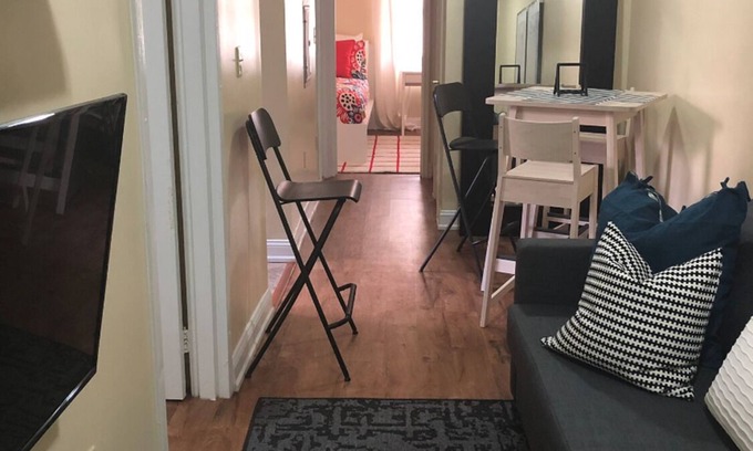 Industry Apartamento | Splendid 2bed Apt20 min to NYC- Parking Avail