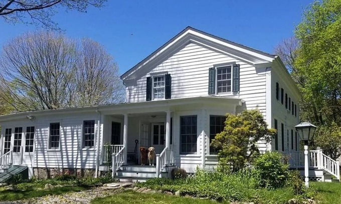 Pound Ridge Otro | 1840 Farmhouse on 3 private acres with home theater! Pet Friendly!