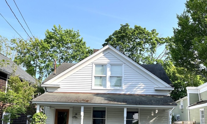 Sag Harbor Cabaña | Cottage 1865 en Sag Harbor Village