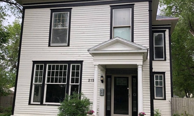 Mitchell Casa | 1888 Victorian House