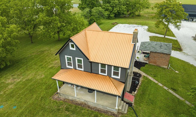 Springfield Otro | 1890’s fully renovated farmhouse on a U Pick flower farm.