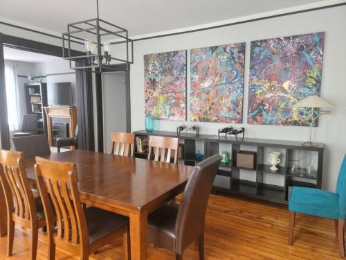 Hamilton Casa | 1895 meets 2023 Townhouse.
