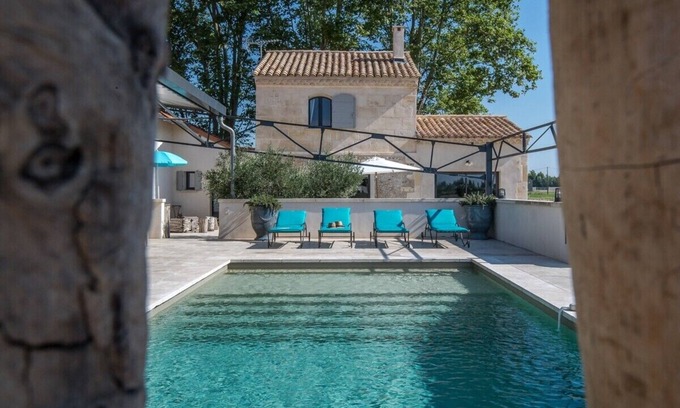 Arles Otro | 18th CENTURY MAS WITH SWIMMING POOL, POOL HOUSE, CLOSE TO ARLES