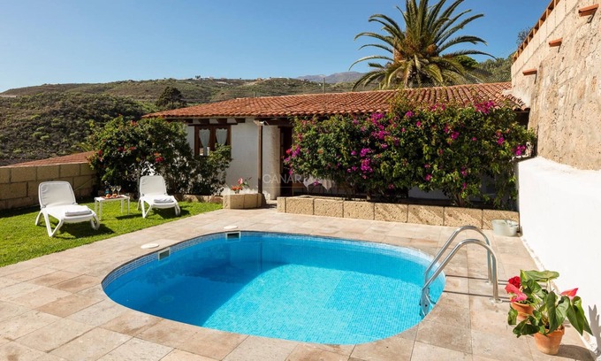 Arico el Nuevo Cabaña | Encanto Rústico y Confort Moderno en Casa Rural El Sitio de Tenerife