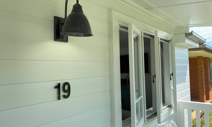Nambucca Heads Casa | 19 Newry - Beach around the corner and down the hill
