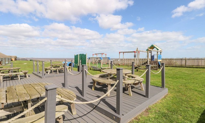 Corton Cabaña | 19 Waterside Park