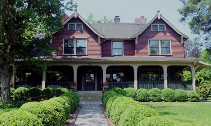 Historic Montford Cama Y Desayuno | 1900 Inn on Montford