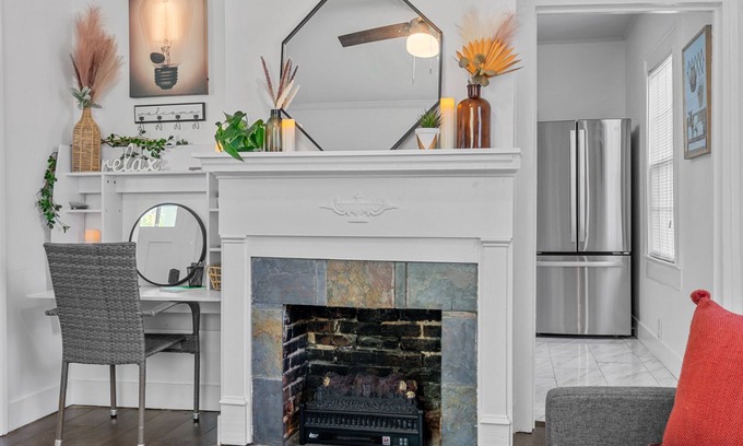 Wilmington Cabaña | 1903 TinyTwins #1 Romance at: 1903 Twin Cottages close to everything.