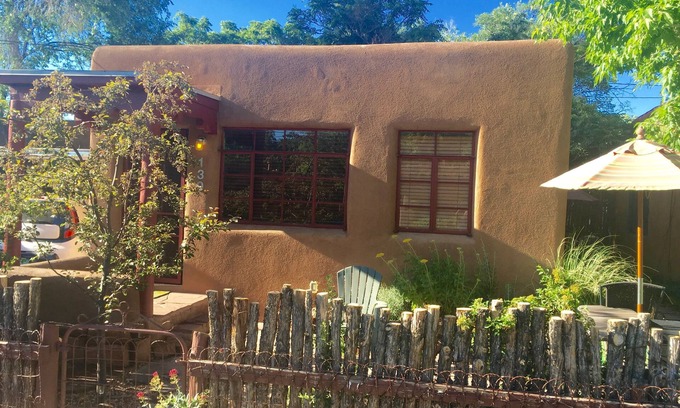 South Capitol Casa | CASITA de 1930 - ¡en el SWEET HEART de Santa Fe! (Capital del Sur)