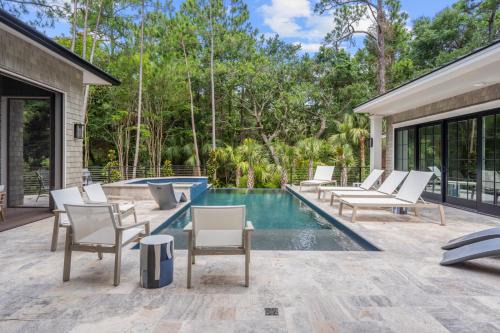 Vanderhorst Plantation Casa | 194 Ballybunion Drive by Akers Ellis Rentals