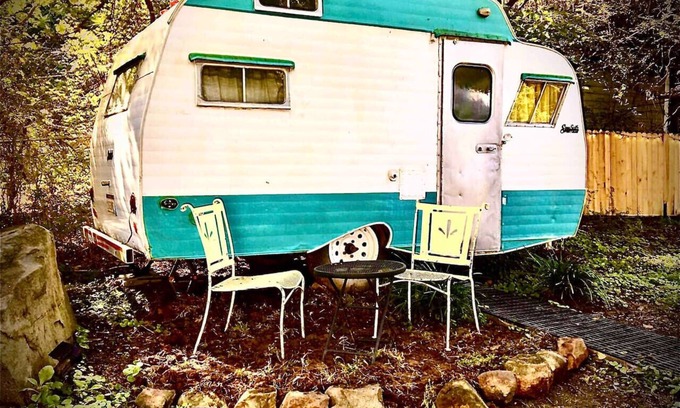 Durham Cabaña | 1967 Scotty Camper Cottage w/AC - Durham, NC