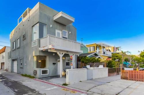 Mission Beach Casa | 199-Surf Stars Combo
