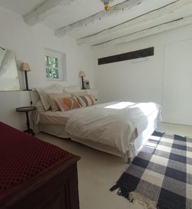 Journiac Casa | 19th century guest house with character