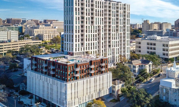 West End Complejo | 1BD/Austin - Rooftop Pool & Firepit, BBQ!
