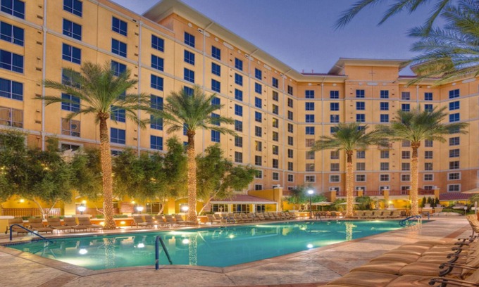 Las Vegas Complejo | 1Bed/1Bath Family Friendly Vegas Resort One Mile from the Strip!