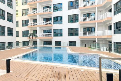 Muscat Apartamento | 1BHK Near Airport, Pool, Parking