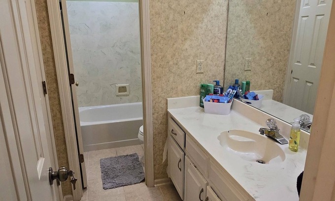 Lakeland Casa | 1BR/1BA on a 2 acre Wooded Lot - See the Deer!