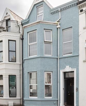 Bangor Apartamento | 1BR-3BR Apartments in Bangor, Mins to Seafront & High St