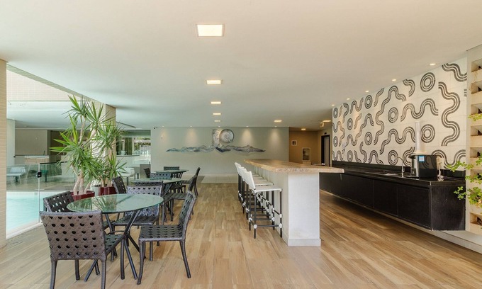 Nacoes Apartamento | 1BR Apt w/Pool 650m From Beach Pdn0113