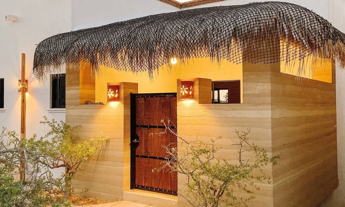 Cerritos Casa | 1BR Beach Casa en Cerritos Beach con piscina y jacuzzis
