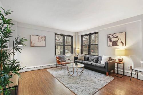 Hyde Park Apartamento | 1BR Bright and Airy Apt in Hyde Park - Hyde Park 109 and 209 rep