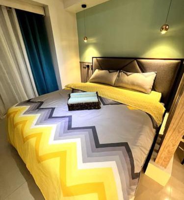 Poblacion District Apartamento | 1BR Condo beside Abreeza Mall, Davao City with 200 mbps WI-FI speed