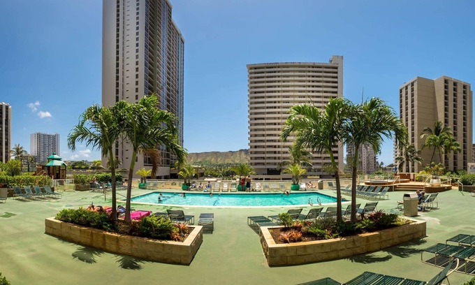 Diamond Head - Kapahulu - St. Louis Condominio | 1BR Condo near Waikiki Beach w/ Private Lanai