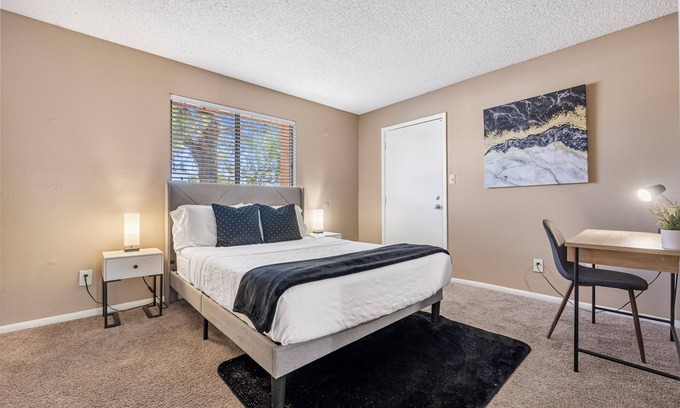 Mesa Apartamento | 1BR/Pool/Gym/1 Mi To Banner Hospital