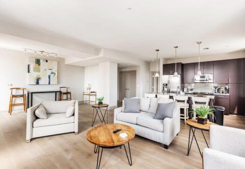 Downtown Baltimore Apartamento | 1BR Stylish Apartment With Rooftop Deck & Pool