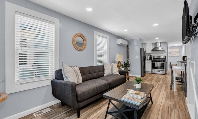 Ocean Grove Apartamento | Luxury 1BR | Near Beach + Asbury | Porch + Parking