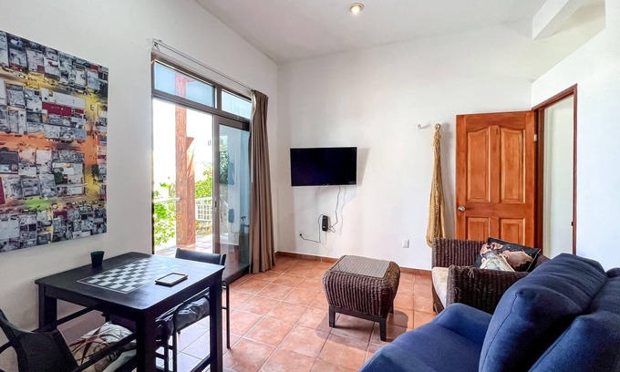 Salinas Apartamento | 1BR w/panoramic views
