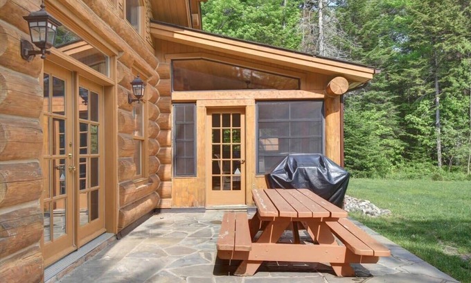 Fiddler Lake Resort Chalet De Esquí | 1km to lake, log house & hot tub