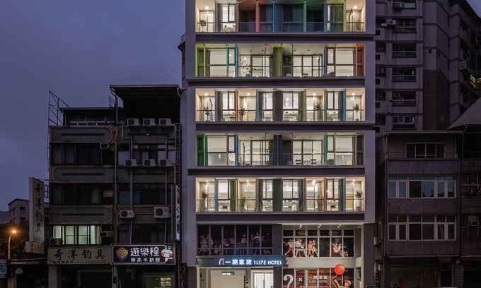 West District Casa | 1LI7E HOTEL