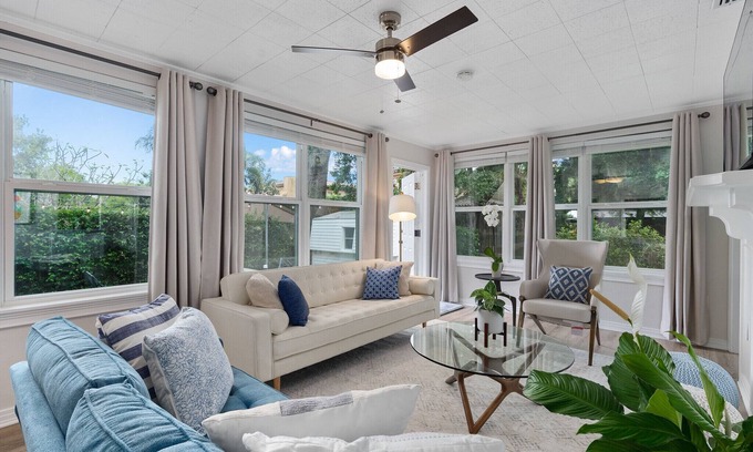 Lake Davis - Greenwood Casa | 1min from Downtown Orlando I 17min from Disney & Universal I Luxury Villa for 6