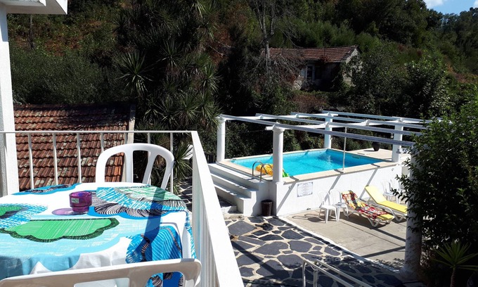 Parada de Todeia Apartamento | 1º Dream corner by waterfalls - air cond, pool, free parking - 20 min to Oporto