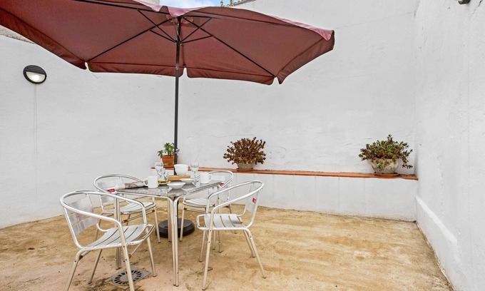 Llafranc Apartamento | 1SICA 01 - Espacioso y moderno apartamento totalmente renovado en planta baja situado en el centro de Llafranc, sólo 100m de la playa