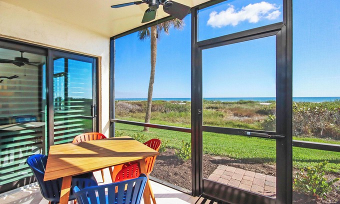 Shell Harbor Condominio | 1st Floor Sanibel Island Condo Steps From The Gulf Of Mexico 5C1