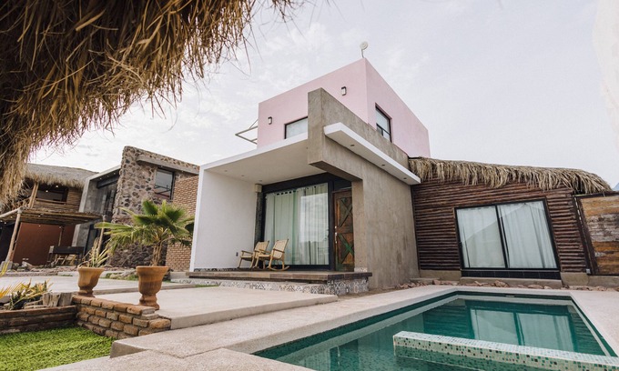 San Carlos Casa | Casa Bacalar 4 recamaras (incluye 1 cabaña), alberca, asador, palapa, patio.