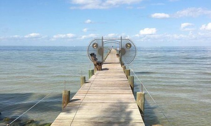 Bokeelia Condominio | 2/2.5 condo with docking available for your boat and pools for soaking