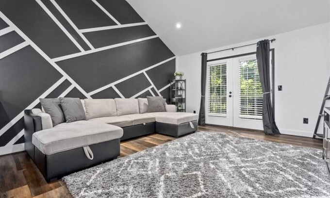Auburn Casa | 2.5mi to Stadium/Arena. Close to AU Club Golf. Easy access from I-85