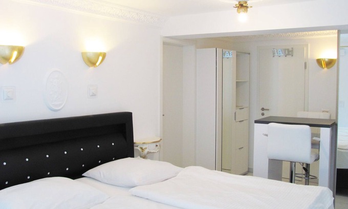 Memmingen Casa | Habitacion Doble-Confortable-Baño Privado-Vista al patio-2