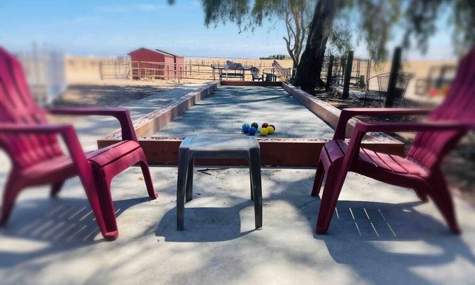 Madera Casa | 2 Acres with Solar Heated Pool, Heated Spa, Basketball, Ping Pong, Bocce, BBQ