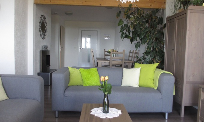 Uehlingen-Birkendorf Apartamento | 2 departamentos , nueva, moderna, familiar, sin barreras, gran terraza orientada al sur