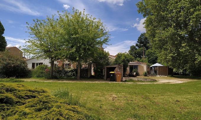 Berson Casa | 2 apartments with private heated pool and Jacuzzi!
