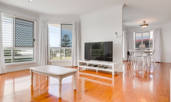 Zilzie Casa | 2 Arthur Street - Zilzie