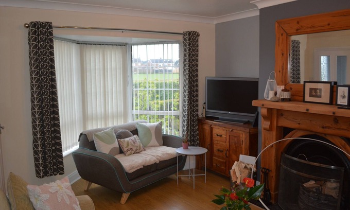 Lisburn Casa | Casa-Baño Privado-Vista al Parque
