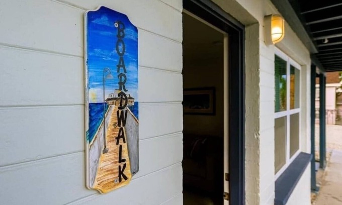 Smith's Memento Apartamento | 2 Bd apt walking distance to Beach & Ocean Center