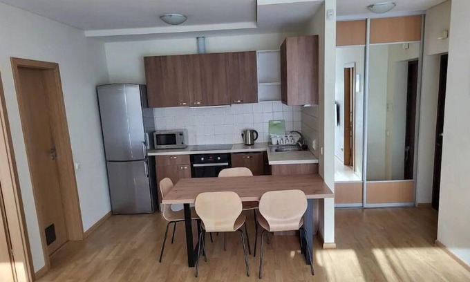 Vidzeme Suburb Apartamento | 2-BDR, modern area Jauna Teika, self check-in